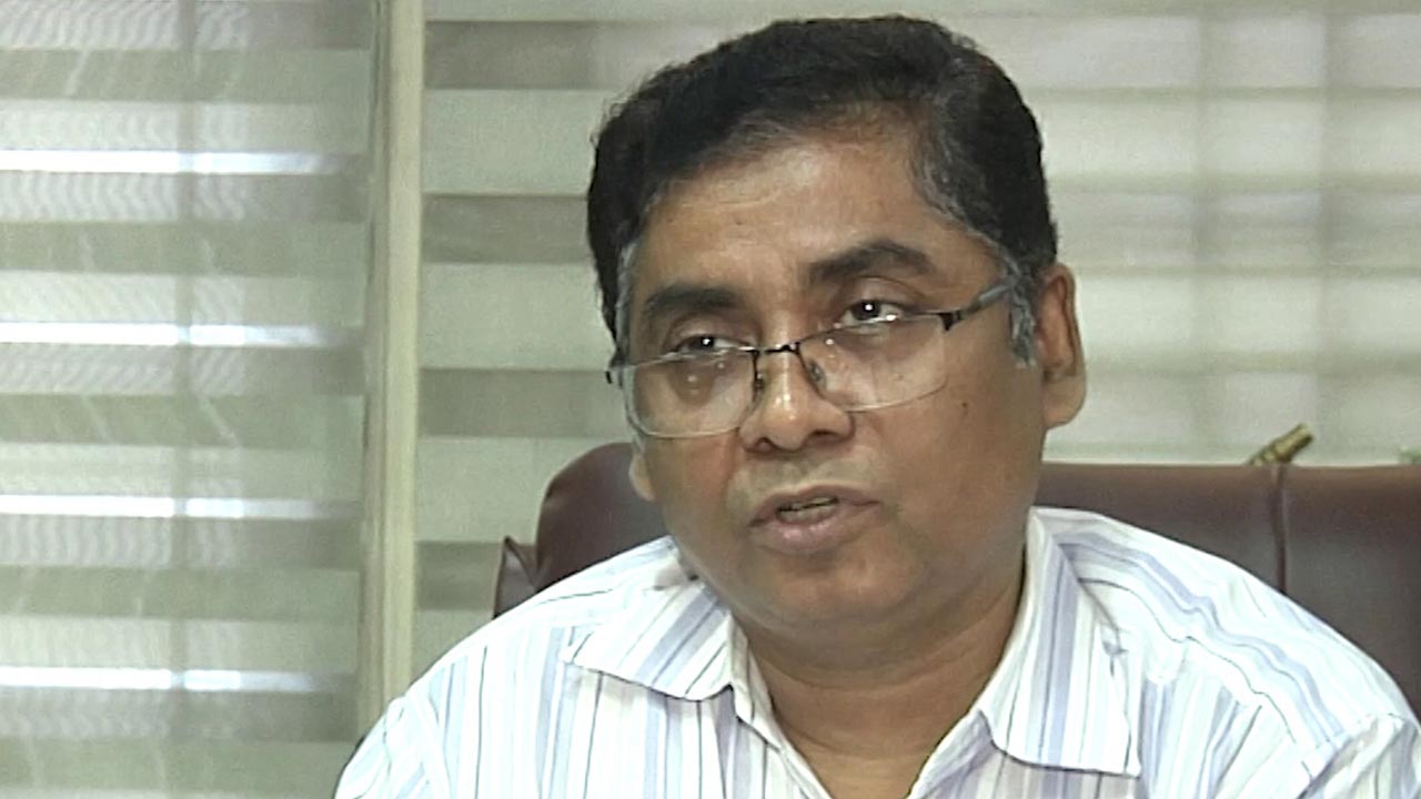 অফিসে ডেকে নিয়ে সাংবাদিককে হুমকির অভিযোগ